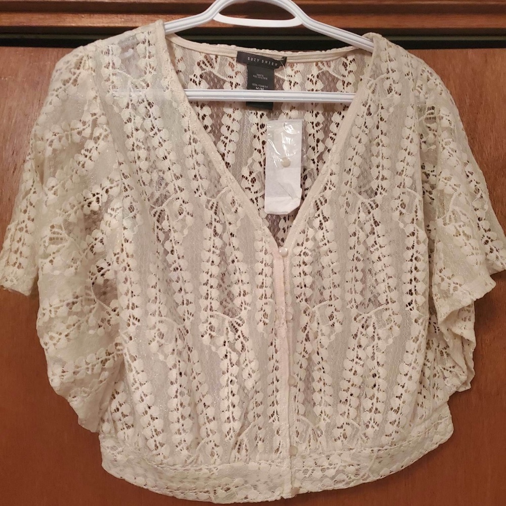 BRAND NEW SUZY SHIER TOP